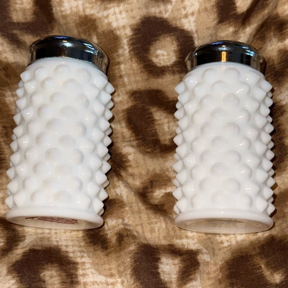Fenton White Hobnail Salt and Pepper Shakers with Silver Tops EUC - Picture 6 of 16